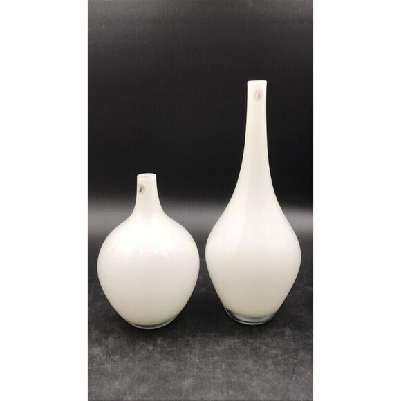 Lovely Pair of Heavy White Blown Art Glass Vases IKEA 12" and 8" - Picture 1 of 3